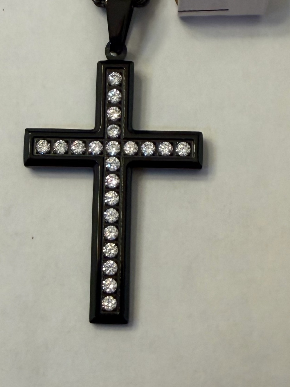 Men's Black Rhinestone
Cross Pendant
Necklace 12"long chain c-clasp